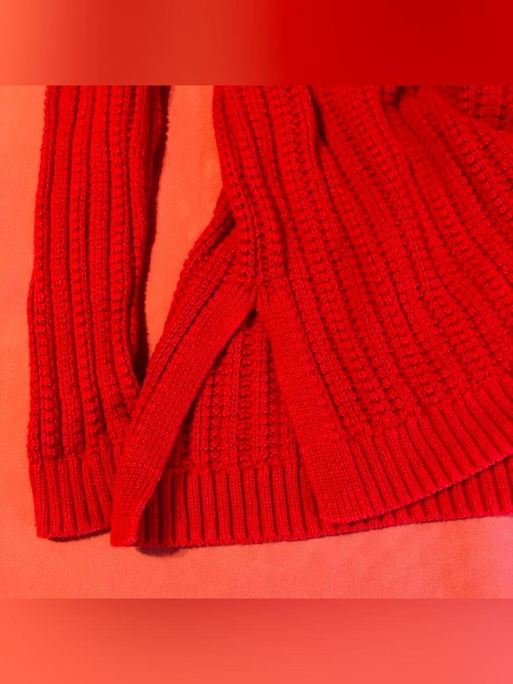 GAP Red Sweater - Picture 5 of 5
